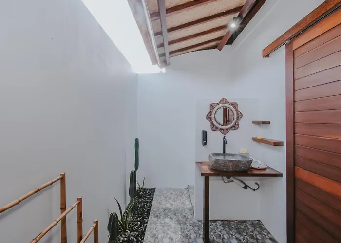 Kubu Semer Badung Gasthuis Nusa Lembongan