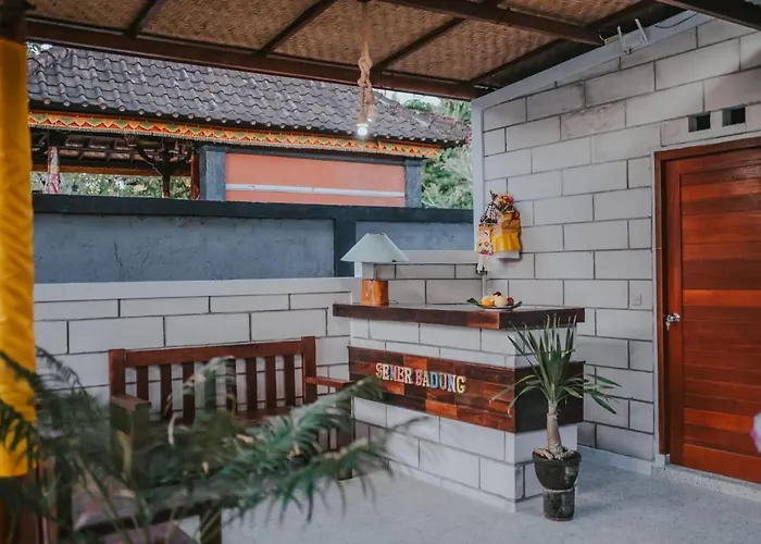 Kubu Semer Badung Gasthuis Nusa Lembongan